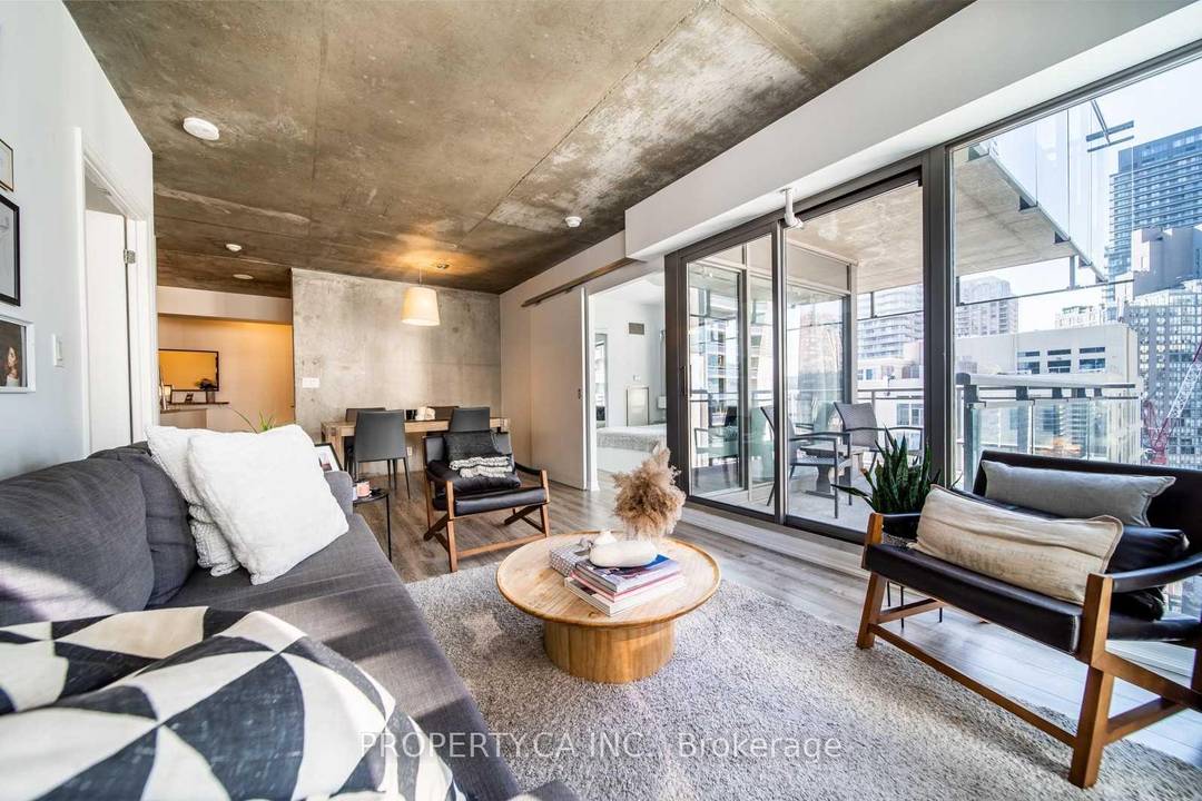 Available Dec 23, 2025 ! Move In Ready !