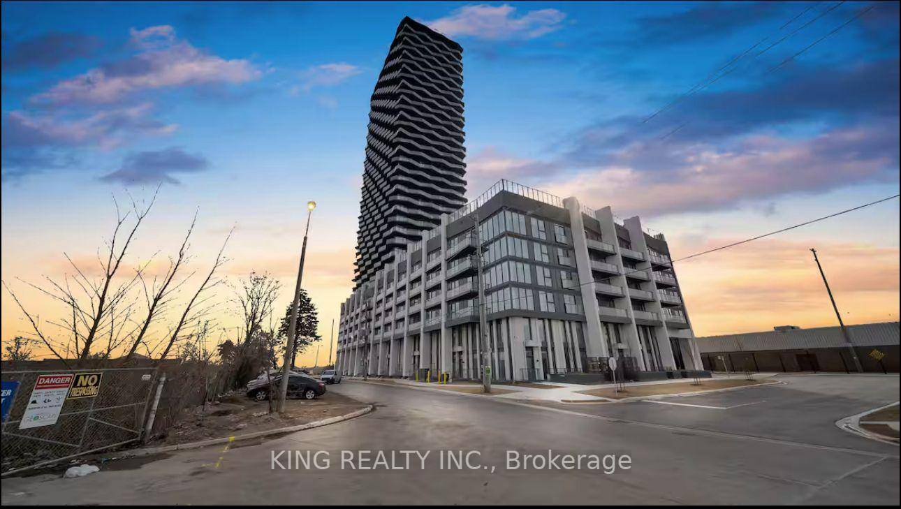 Spacious 2 bedroom den condo with 2 full bathrooms in a prime Etobicoke location.
