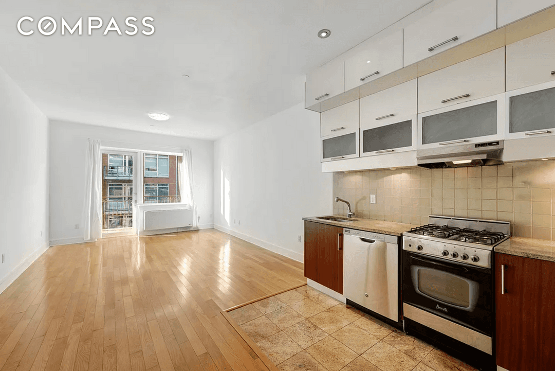 Introducing a contemporary spacious one bedroom, one bath at The Queens Plaza Condominium.
