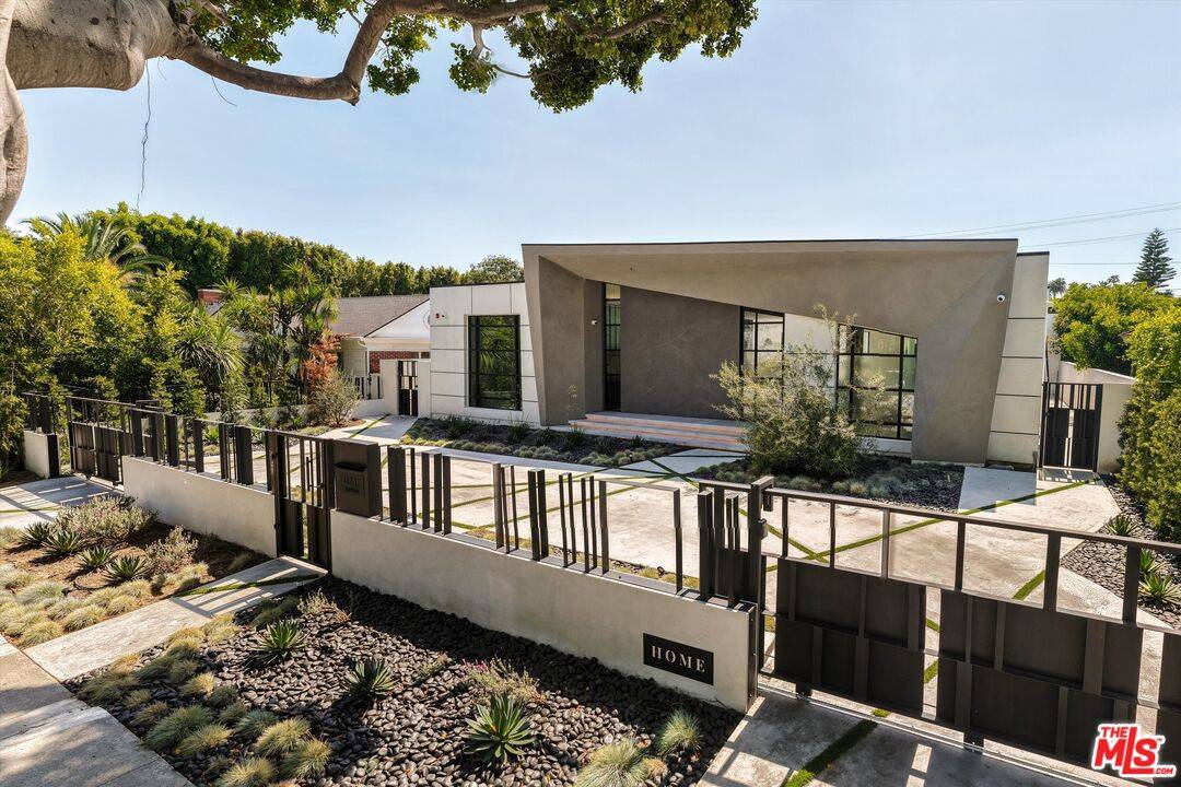 621 N Rodeo Dr 5BR Beverly Hills Post Office | B.H.P.O. La