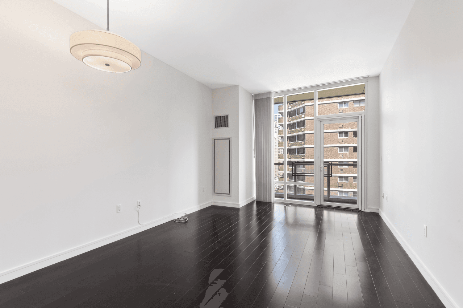 Welcome to 300 East 23rd Street, Unit 7B, a lavish gem nestled in the heart of Gramercy Park's vibrant neighborhood.