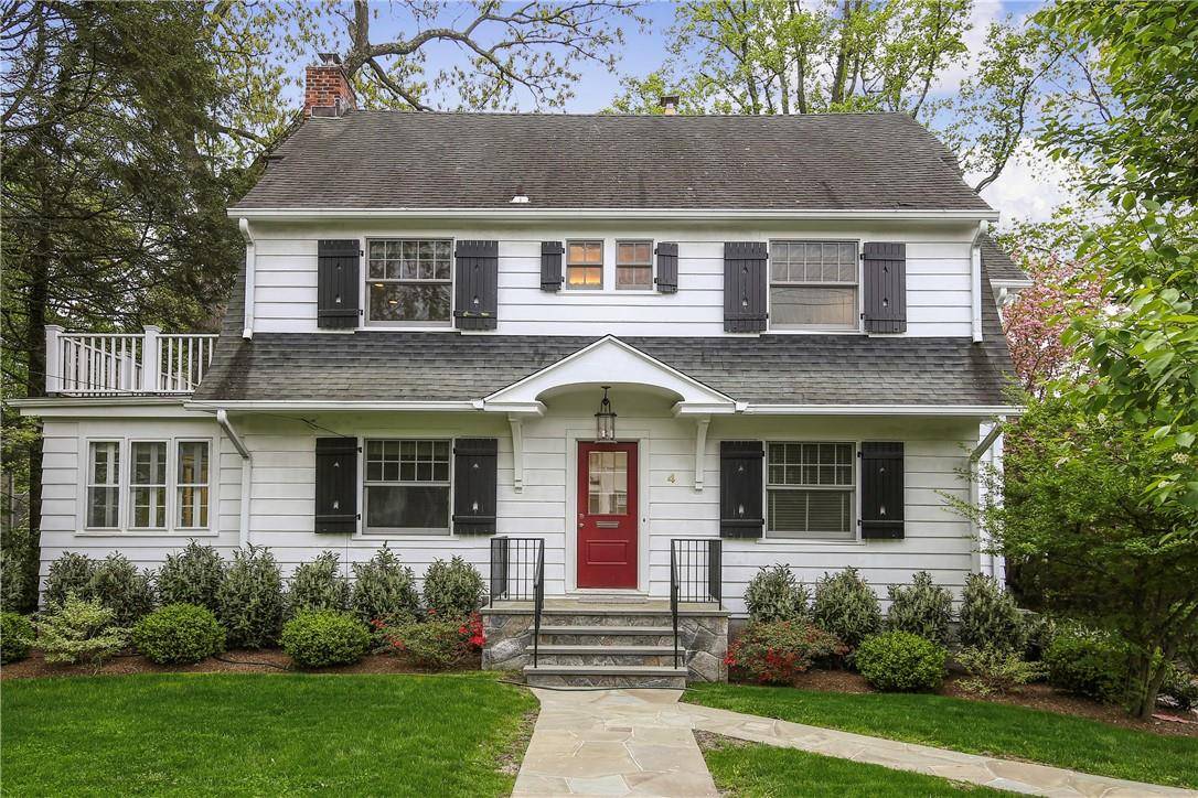 Greenacres Colonial home with a two minute walk to Greenacres Elementary School and a ten minute walk to Hartsdale train station and village.