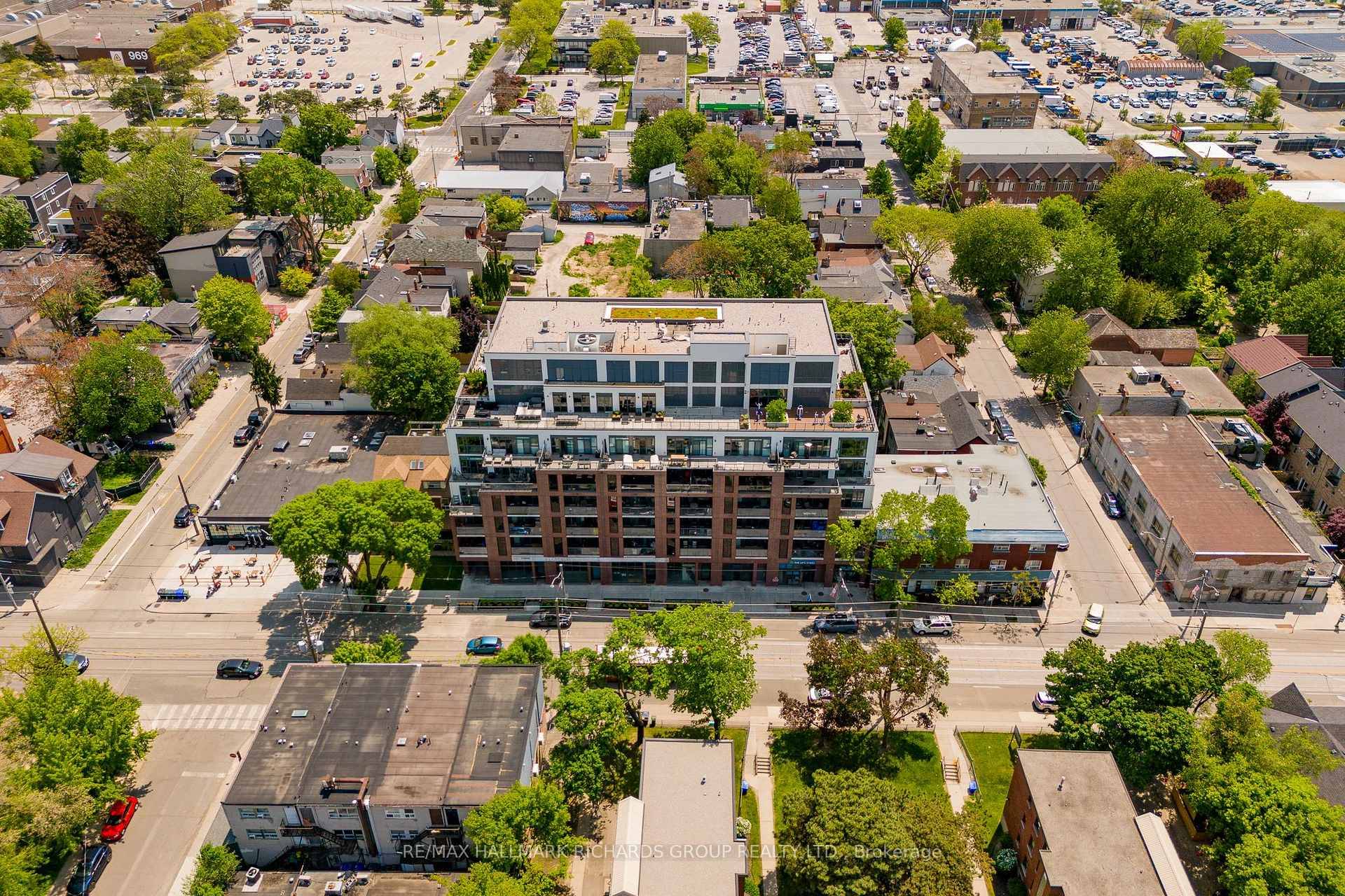 Experience refined living in this exceptional four storey condo townhouse at The George, offering nearly 2, 300 square feet of exquisitely finished space the largest floor plan in the community.