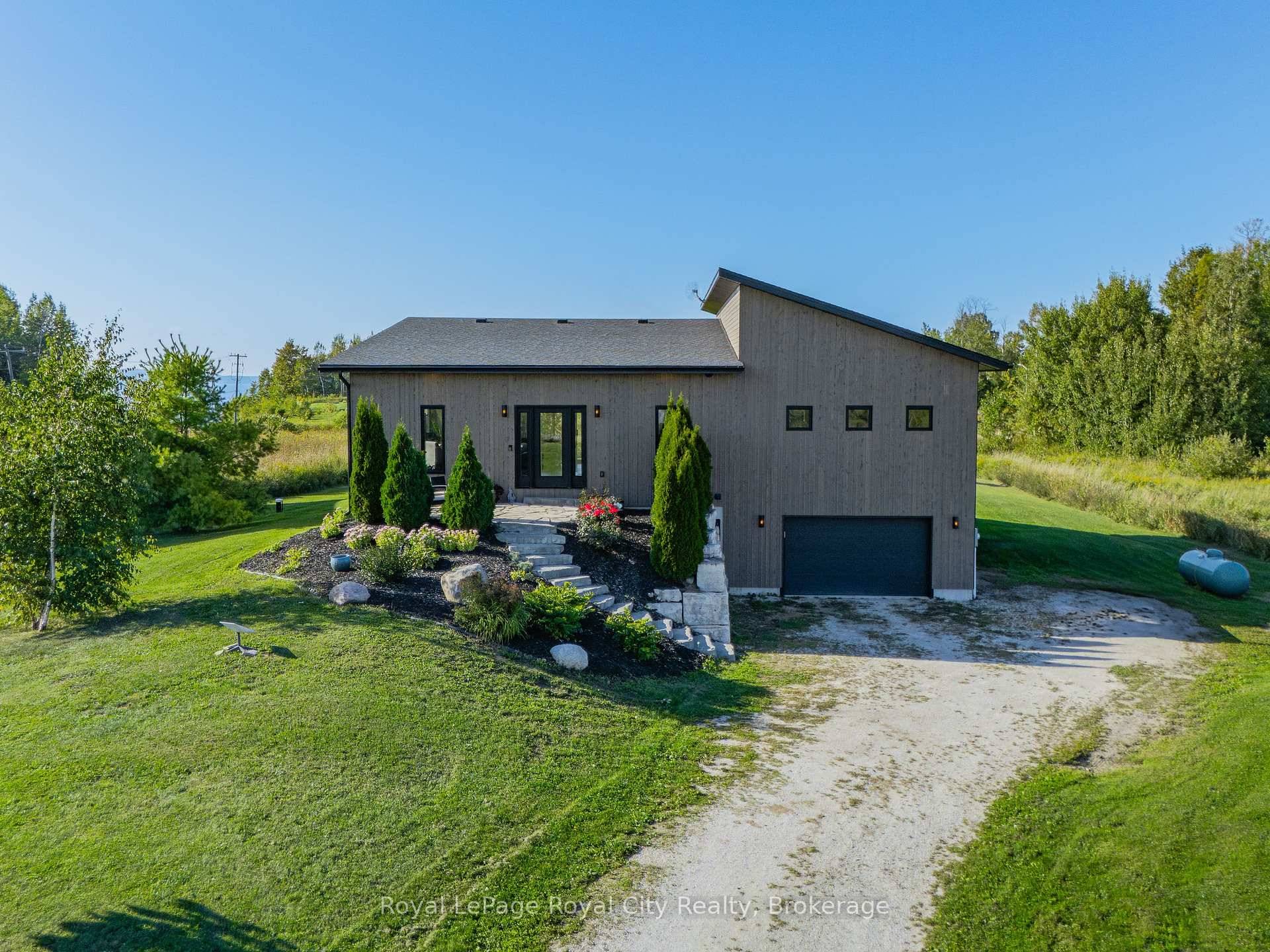 This is the one you have been looking for, a home that combines a refined European inspired design in a breathtaking natural setting.