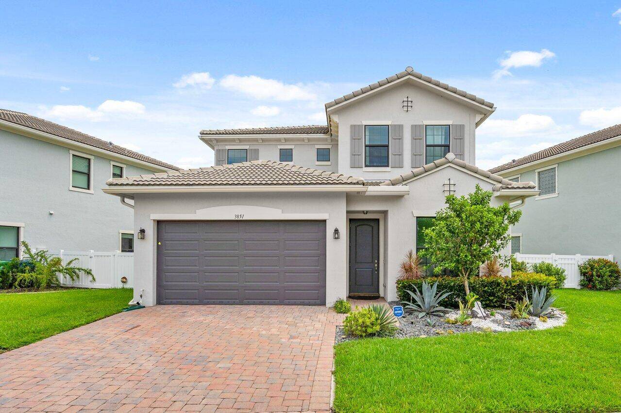 This 3 bedroom, 2. 5 bath home in Coral Lago offers a versatile office den and a beautifully upgraded kitchen with new appliances and a large pantry.