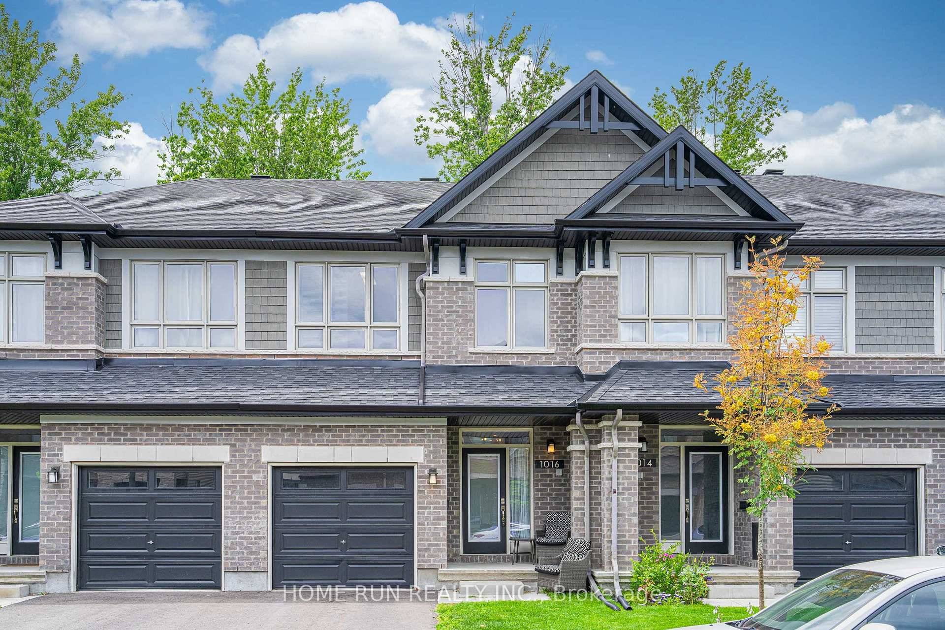 Welcome to this stunning 3 bedroom, 2.