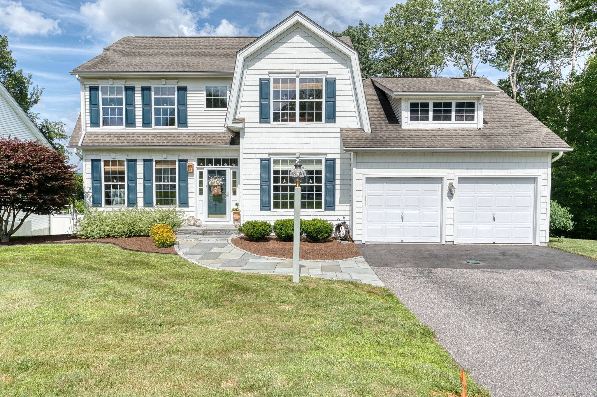 Welcome to this Elegant and Meticulously maintained Colonial Home in the beautiful Pleasantview subdivision.
