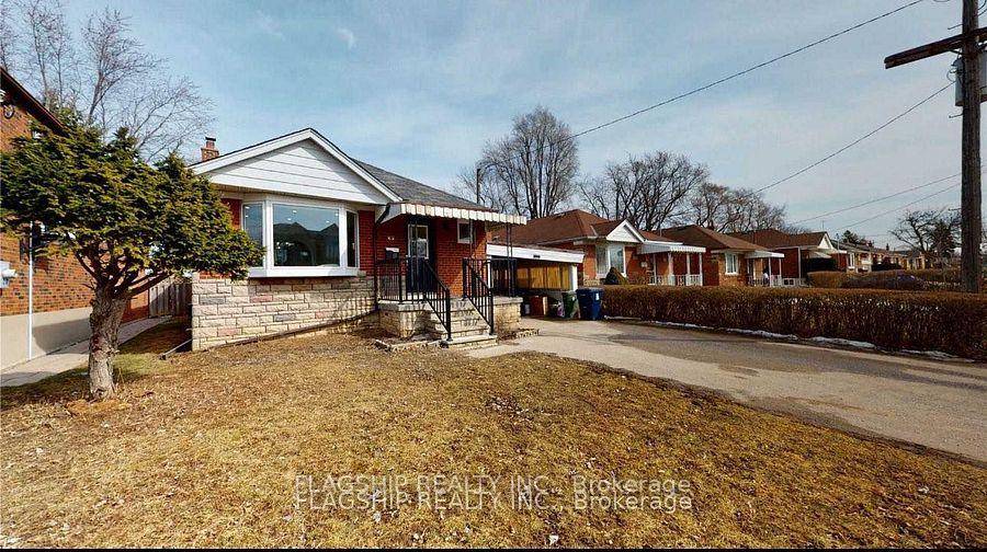 Spacious Bungalow for Rent Upper ONLY in Scarborough.