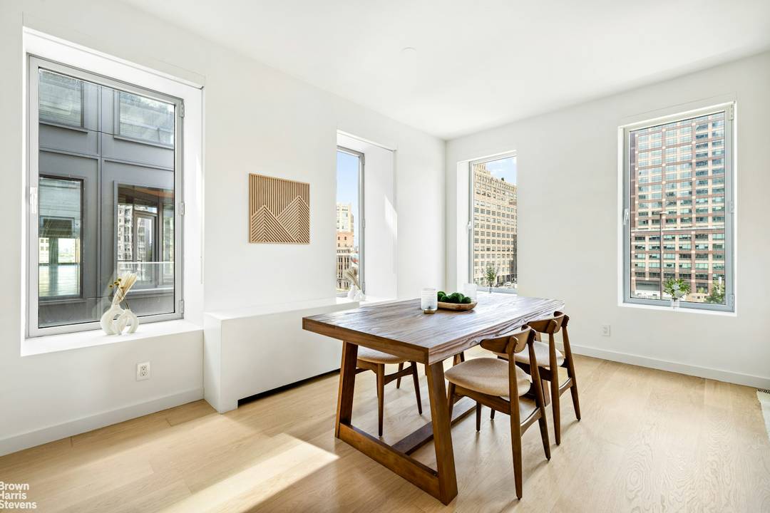 Welcome to One York, seamlessly located at the crossroads of Tribeca, Soho and Hudson Square !