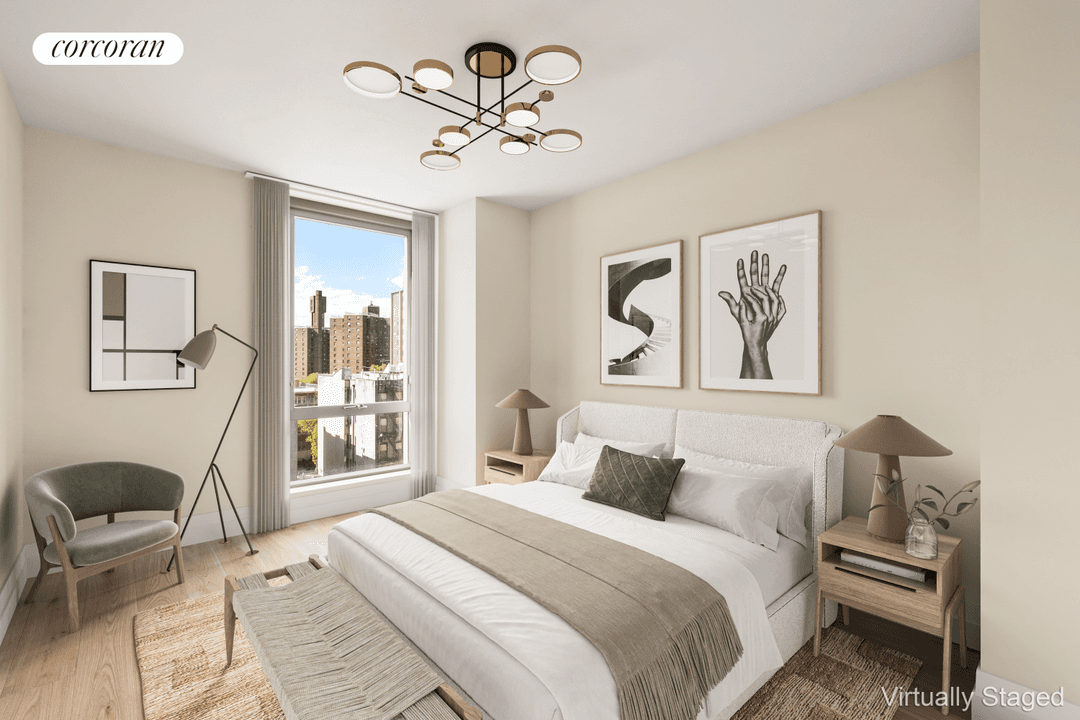 NEW INCENTIVE Sponsor offering 5 YEARS paid Common Charges for a LIMITED time Please reach out for more details This well appointed corner exposure 679SF one bedroom one bath home ...