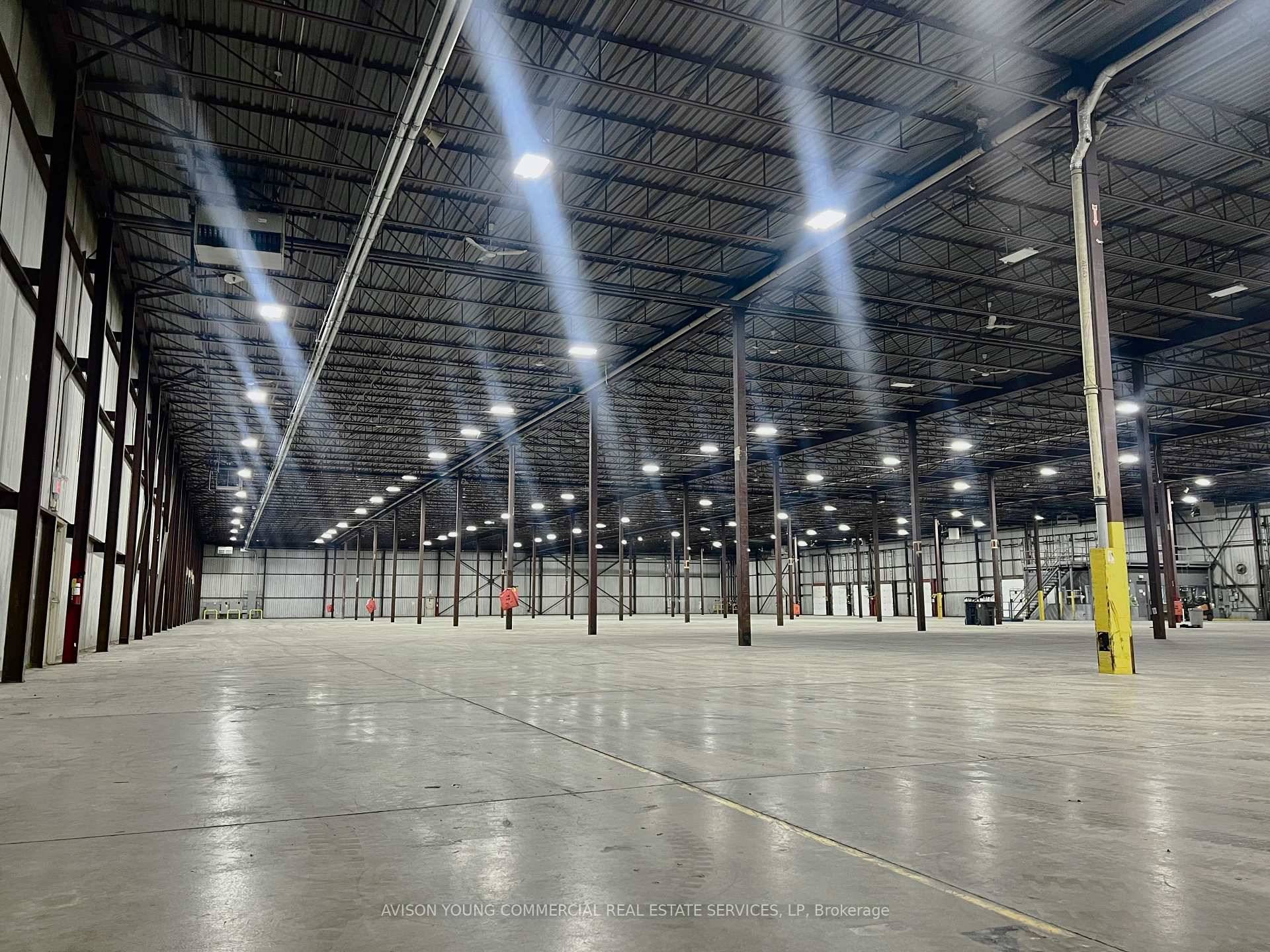 Well maintained, free standing industrial building boasts an AAA location in central Mississauga, nestled within the prestigious Gateway Business Park.