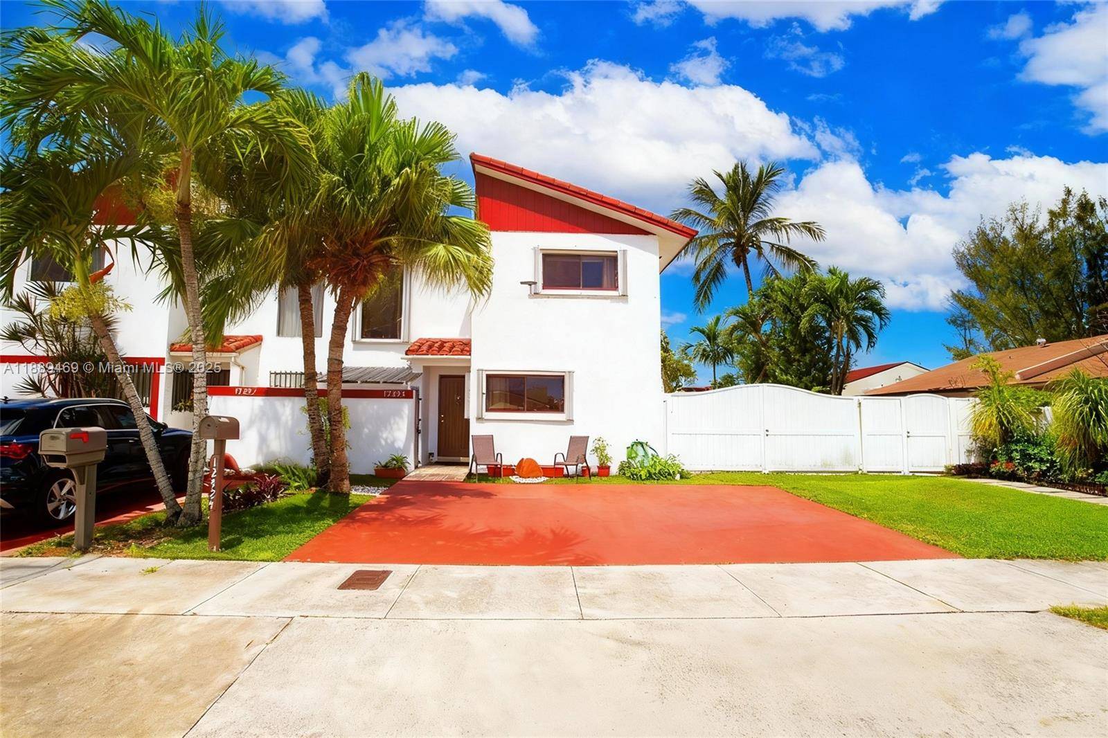 Twin Home with No HOA Efficiency !