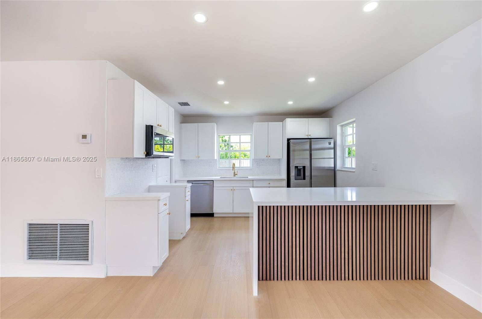 This completely remodeled 5 bedroom and 3 bathroom home has over 2500 sq feet under a c and has an impressive yard of close to 12, 000 sq feet on ...