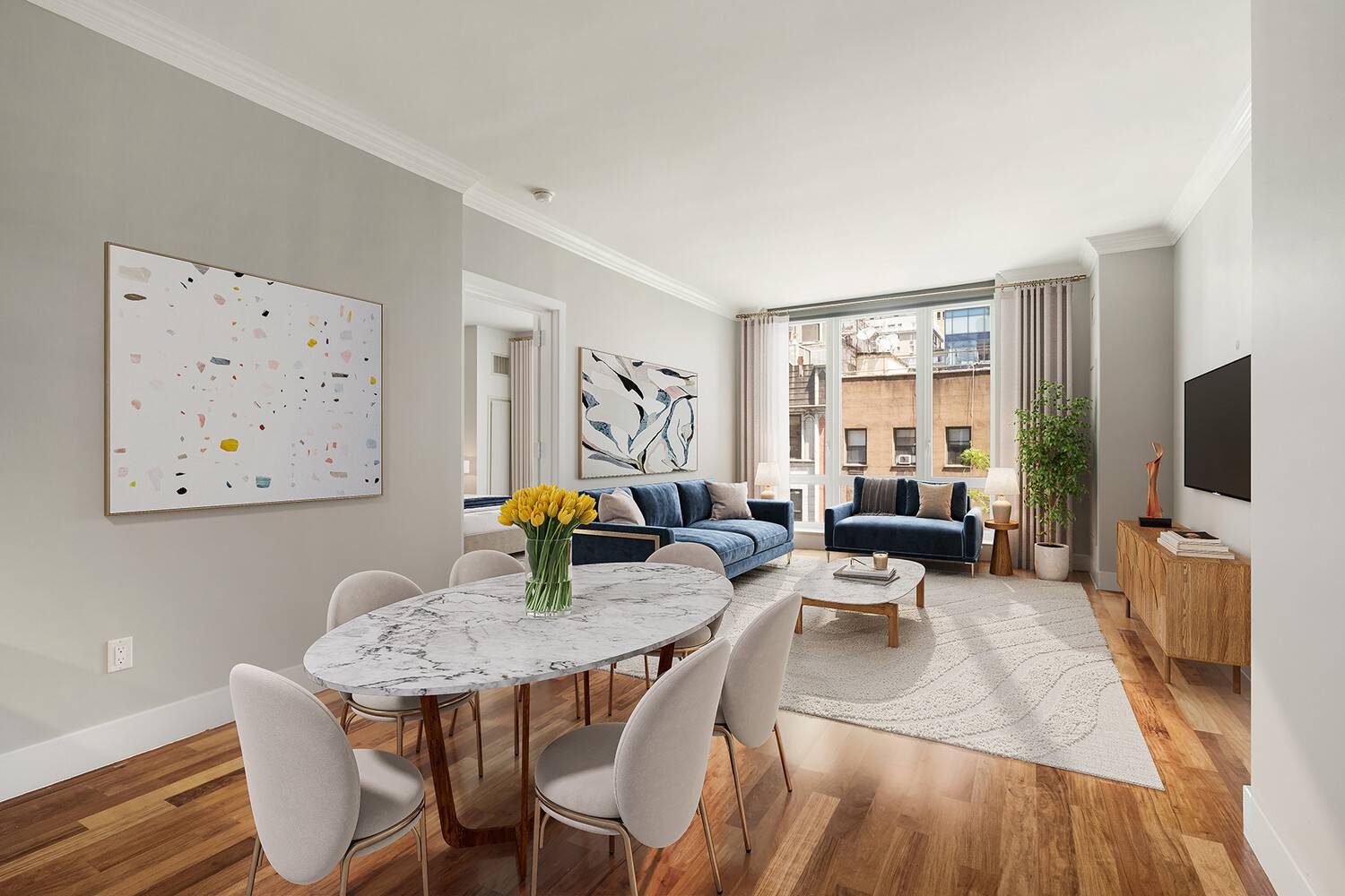 Beautiful 2 bedroom, 2 bathroom Condominium in pristine condition.