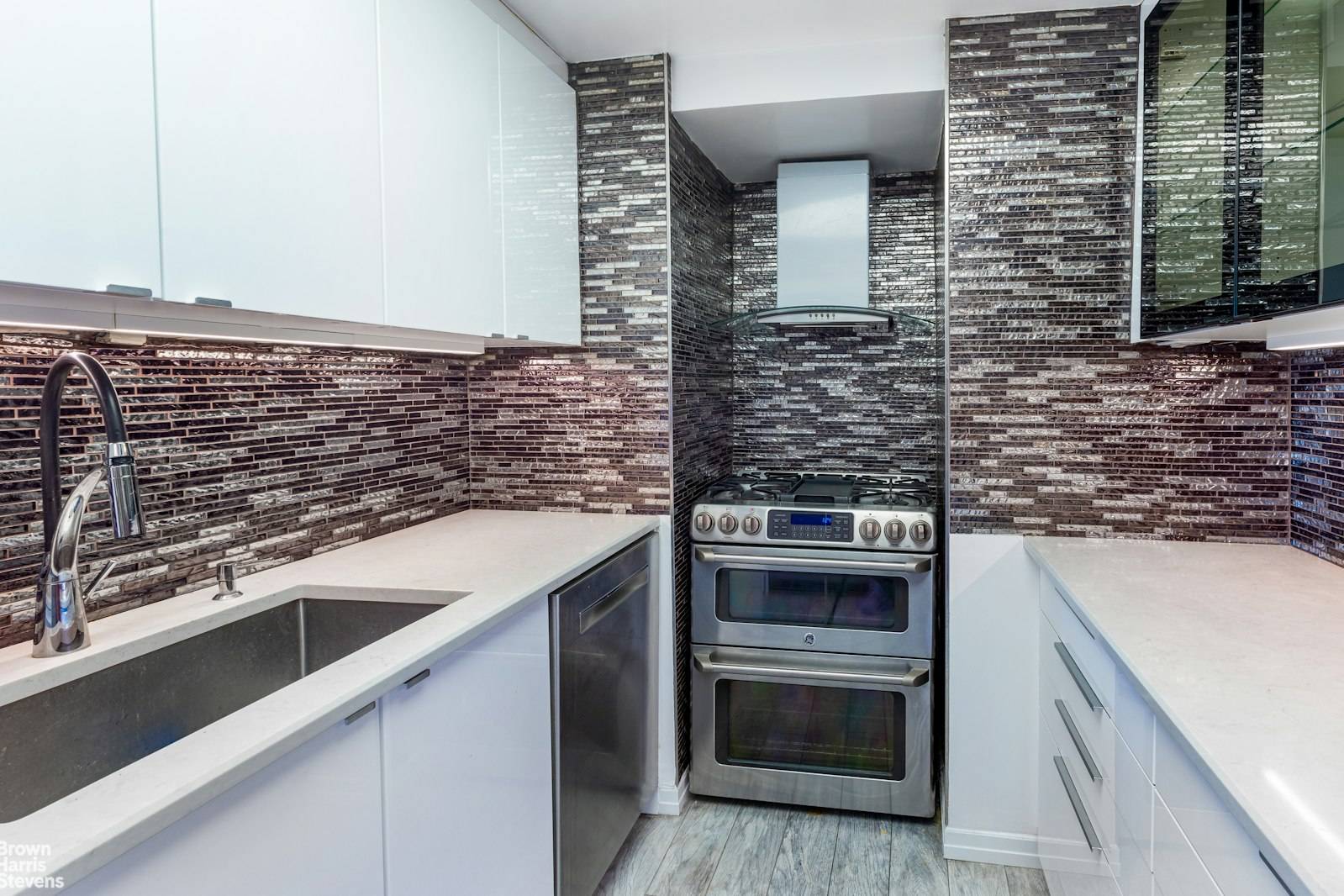 This luxurious Sutton Place Neighborhood is now offering a sprawling high floor, two bedrooms, two bath home.