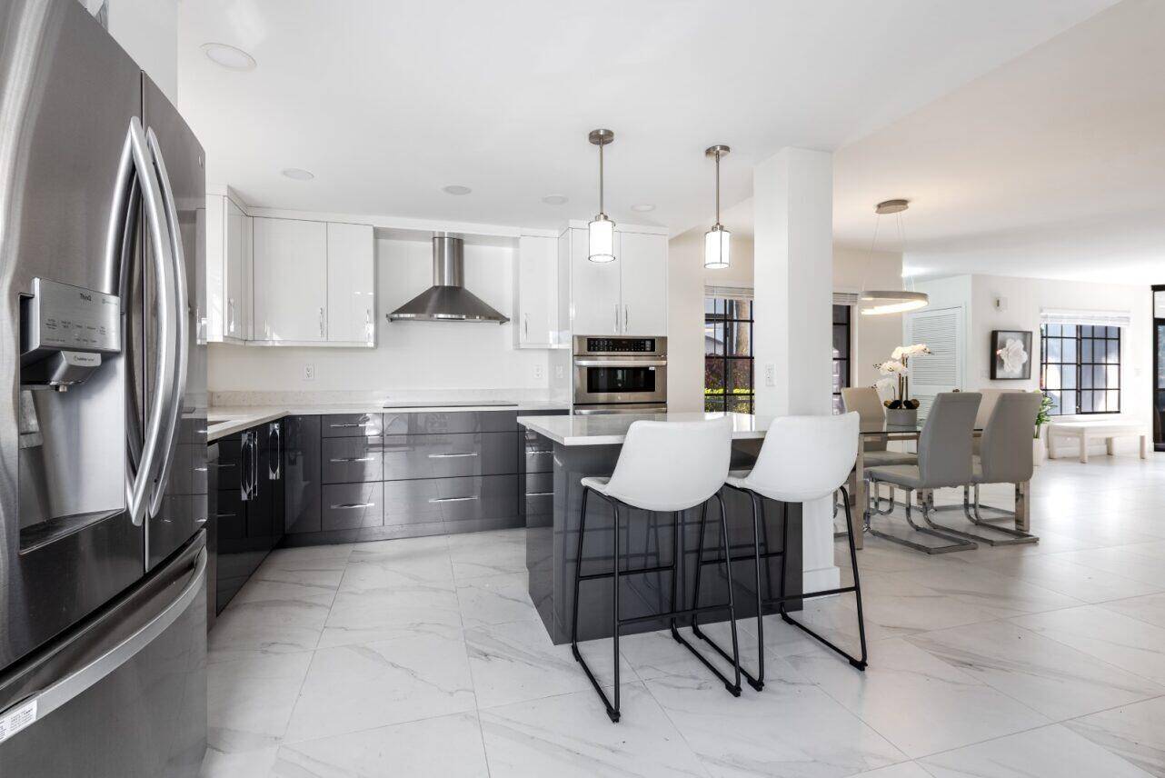 WOW ! Exceptional Opportunity in Gleneagles Country Club Rent Before You Buy !