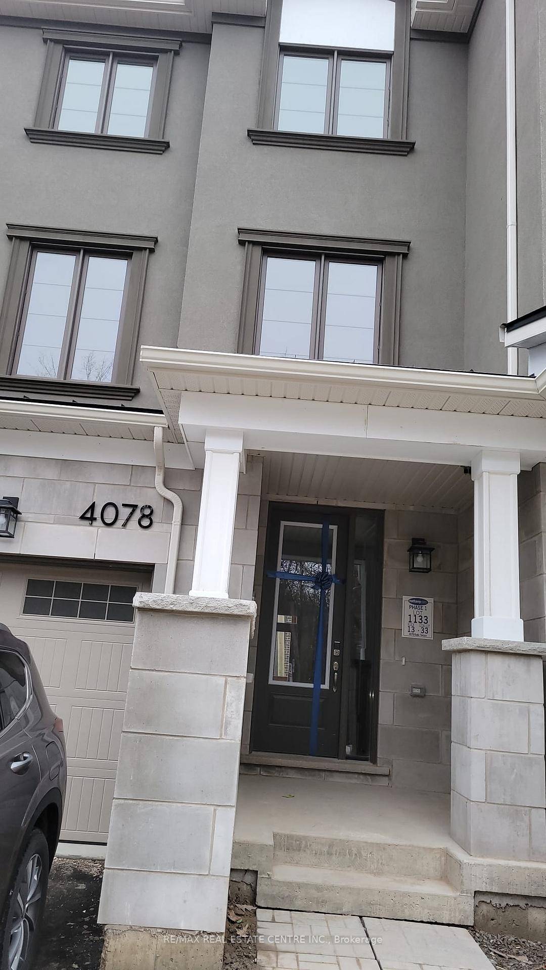 Welcome to 4078 Kadic Terrace !