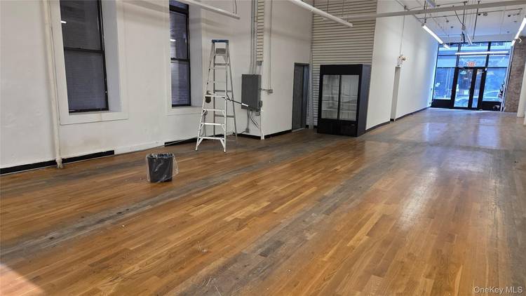 Prime Chelsea Ground Floor Retail Commercial Space for Lease Address 149 West 24th Street, Ground Floor, New York, NY 10011 Size Approx.