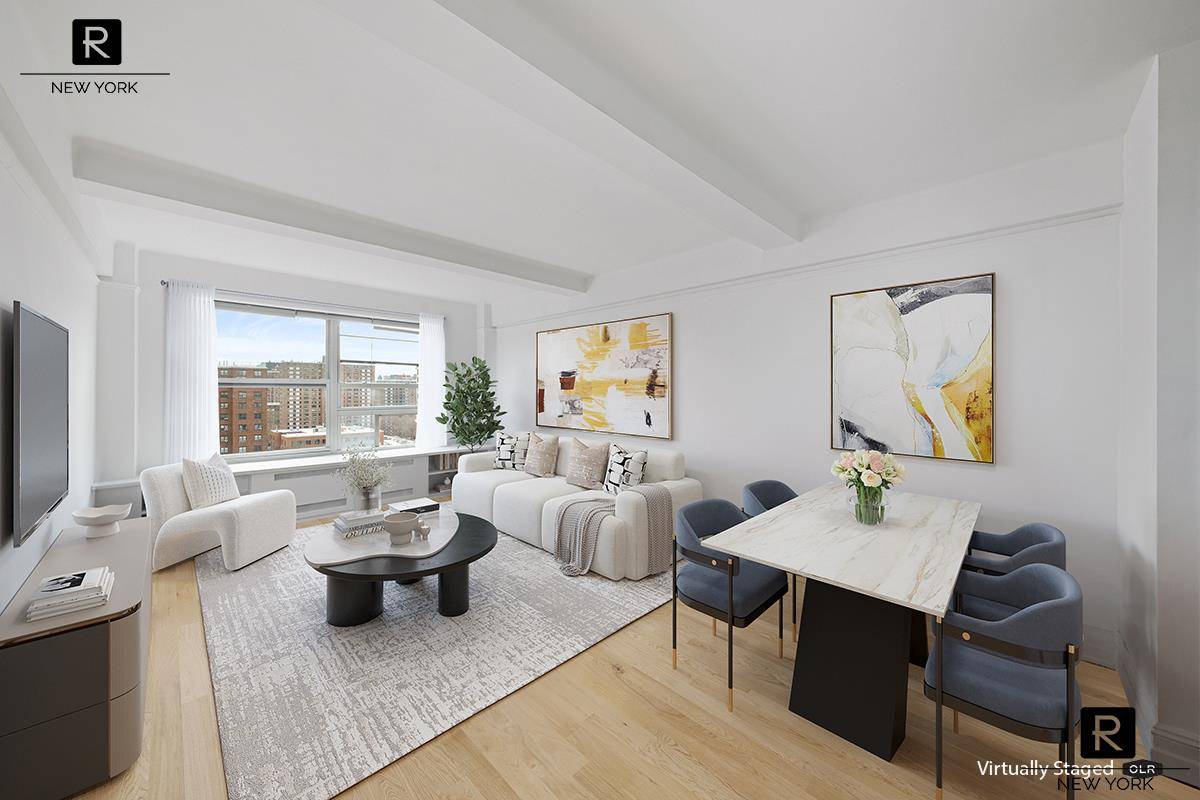This beautifully sunlit, high floor one bedroom apartment at The Broadmoor offers breathtaking, unobstructed skyline views and an expansive layout.