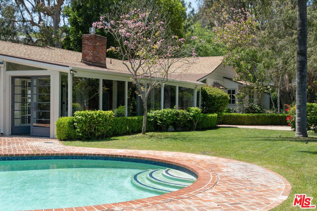 7321   Woodrow Wilson Dr 3BR Hollywood Hills East La