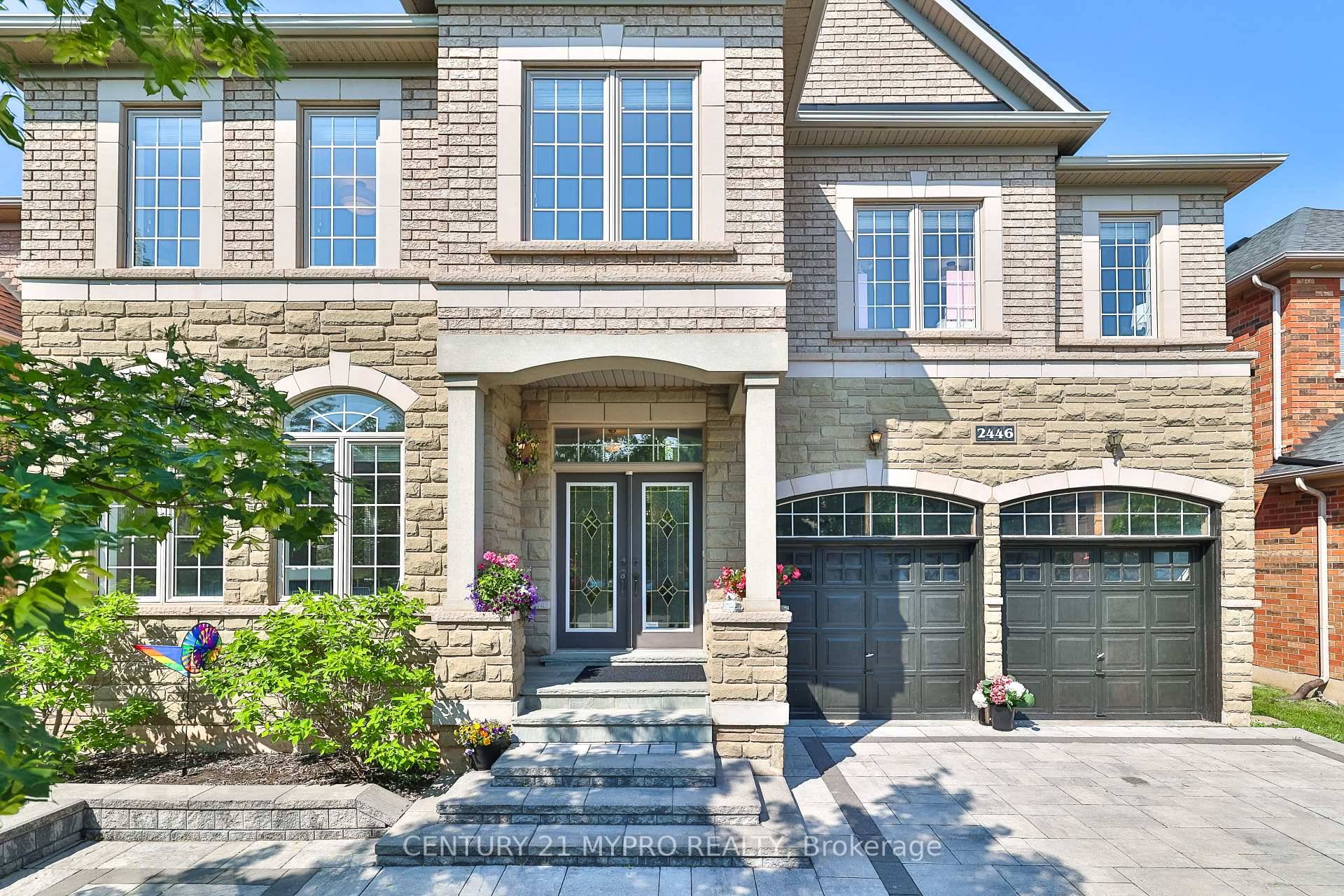 2446 Tesla Cres, build by FINEST FERNBROOK.