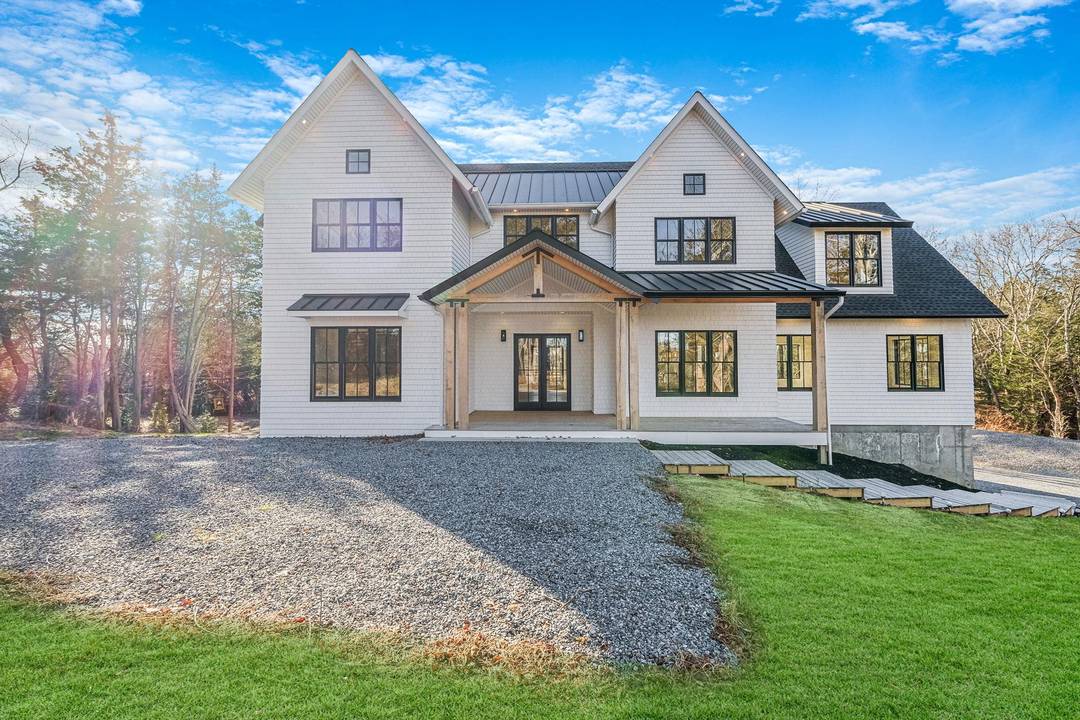 Welcome to 475 West Lane, a stunning new construction nestled in the heart of Aquebogue, on Long Island s desirable North Fork.