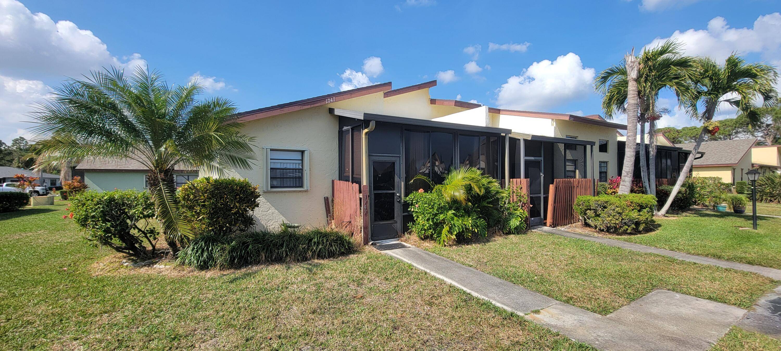 Welcome to this charming 2 bedroom, 2 bathroom end unit condo, offering just under 1, 400 sq ft of comfortable living space.
