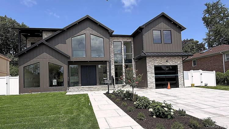 Stunning new construction in the heart of Salisbury !