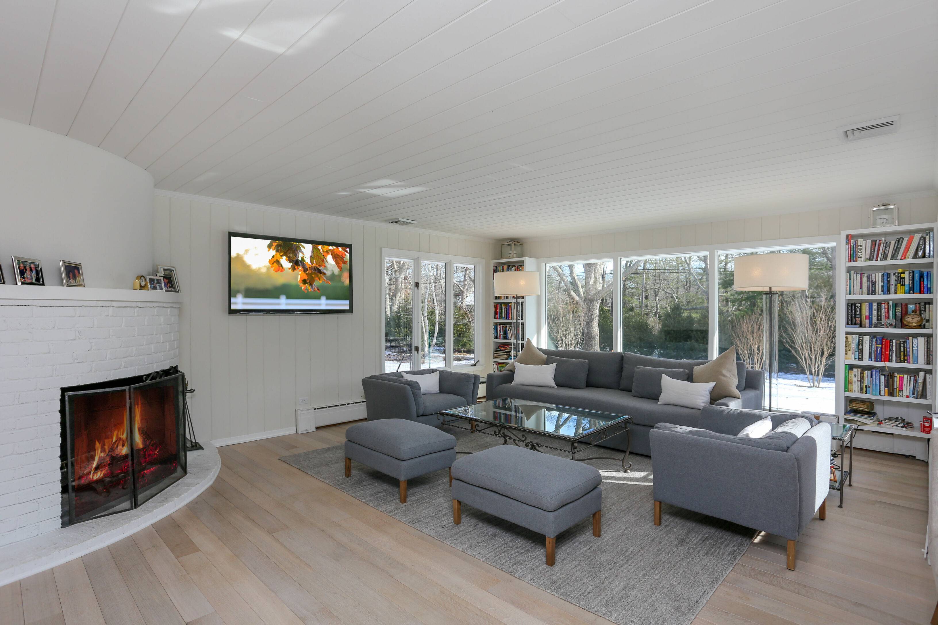 East Hampton - Georgica-  2 acres, 3 En-suite, $3,495,000
