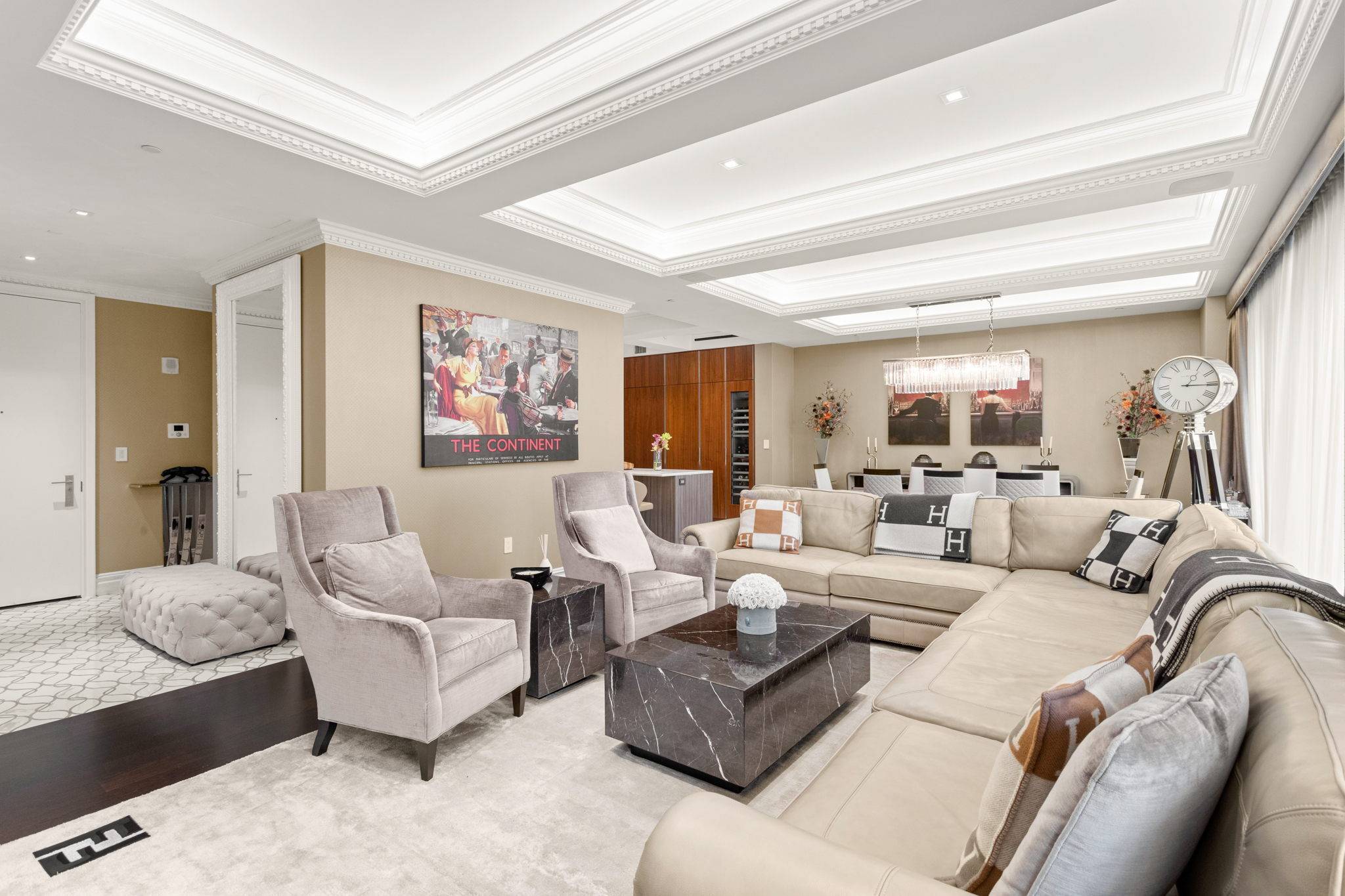 Luxury Living in the Heart of Greenwich Village A Prestigious Gold Coast Condo Nestled in the heart of Greenwich Village, this prestigious Gold Coast luxury condo is the epitome of ...