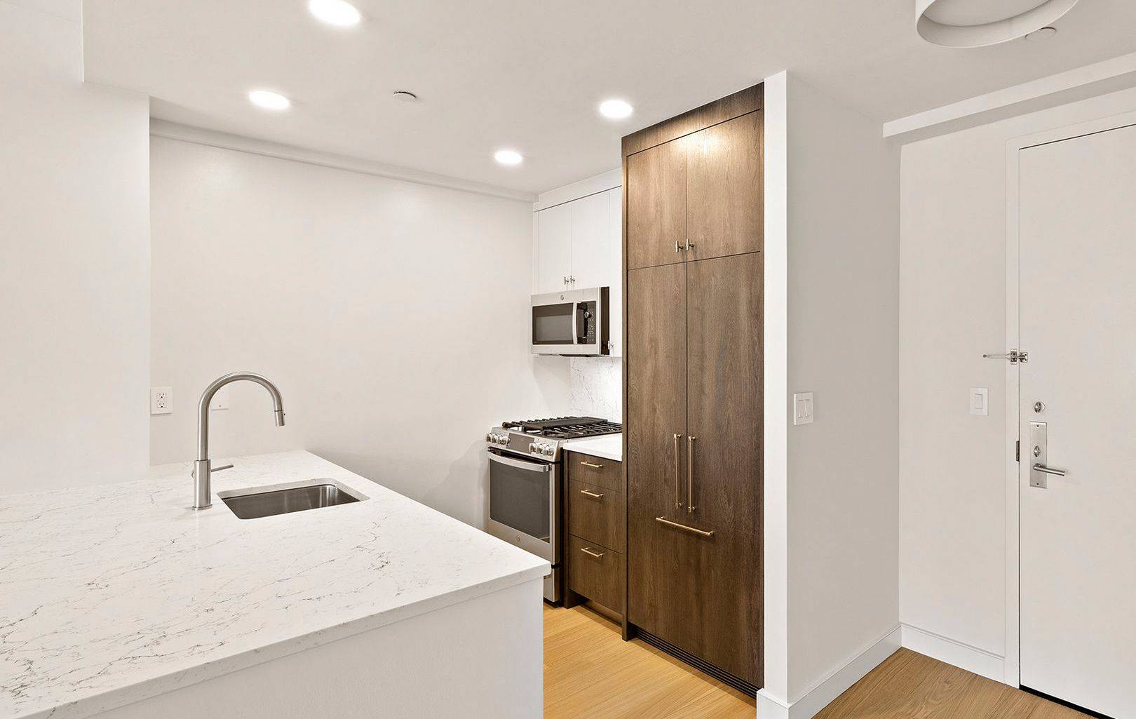 Introducing newly renovated apartment homes featuring top of the line appliances, countertops, and hardwood flooring.