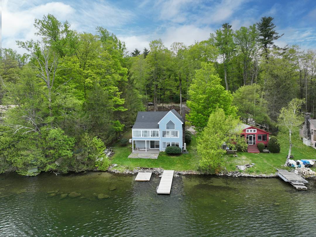 A unique opportunity to rent a direct waterfront home on West Hill Lake.