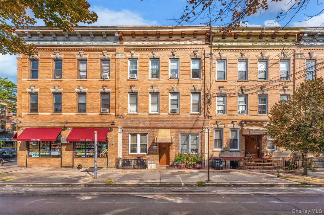 This all brick, six family building in the highly sought after Ridgewood neighborhood presents an exceptional investment opportunity.