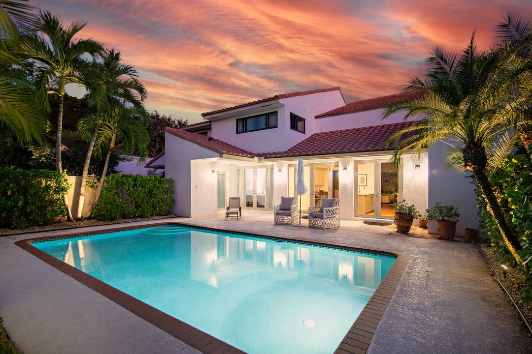 Welcome to Windsor Way, nestled in the prestigious Palm Beach Polo Club.
