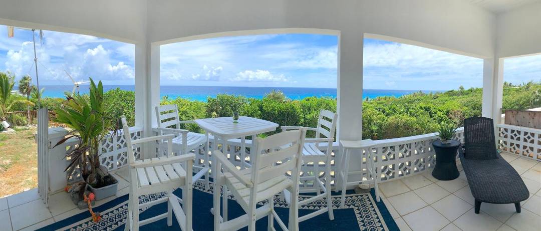 OCEAN VIEW HOME W/COTTAGE Single Family Home Long-Island-Bahamas