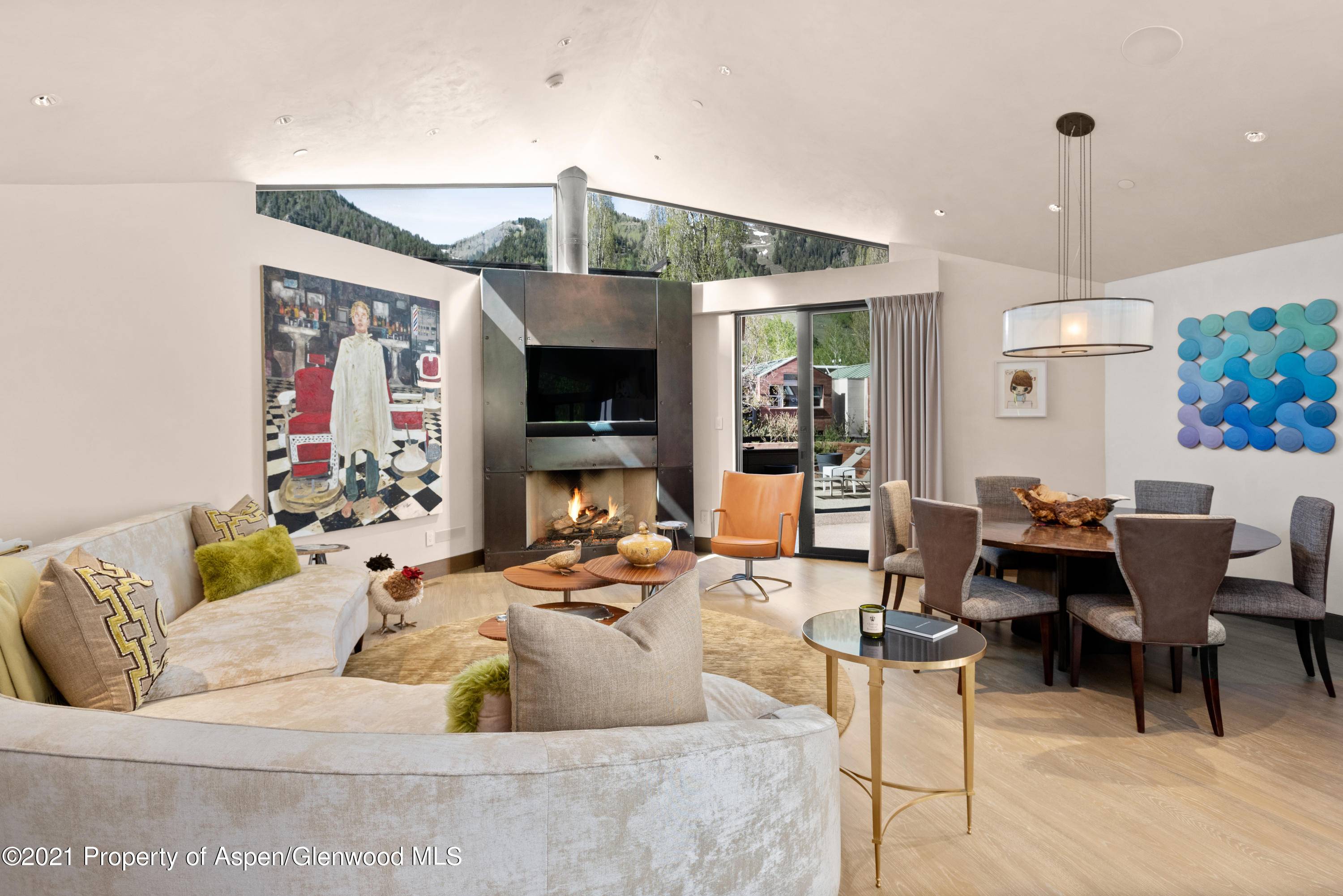 Sophisticated tri level duplex located in the heart of downtown Aspen.