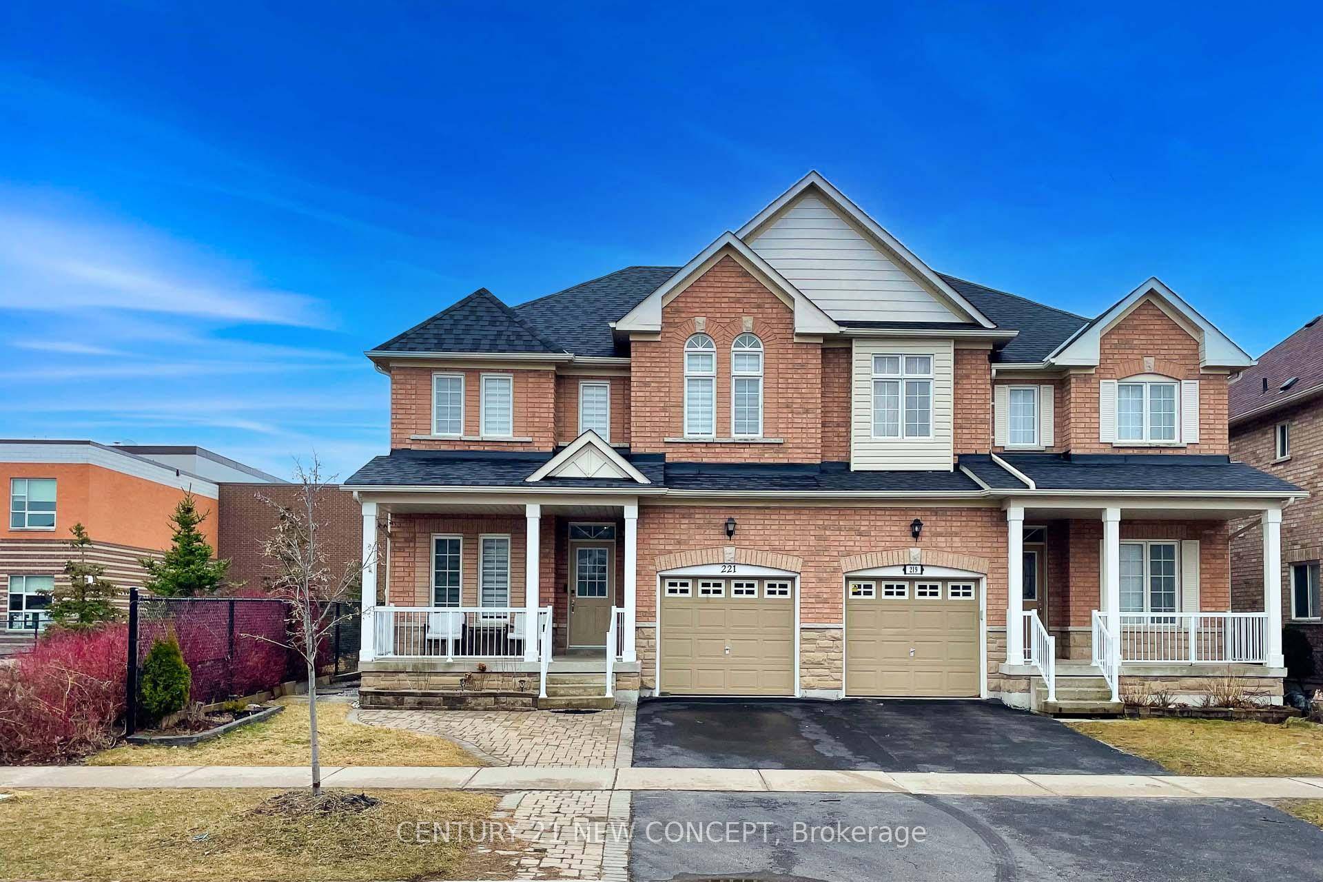 Beautiful Bright Upgraded Semi Detached Home Near Wilcox Lake !