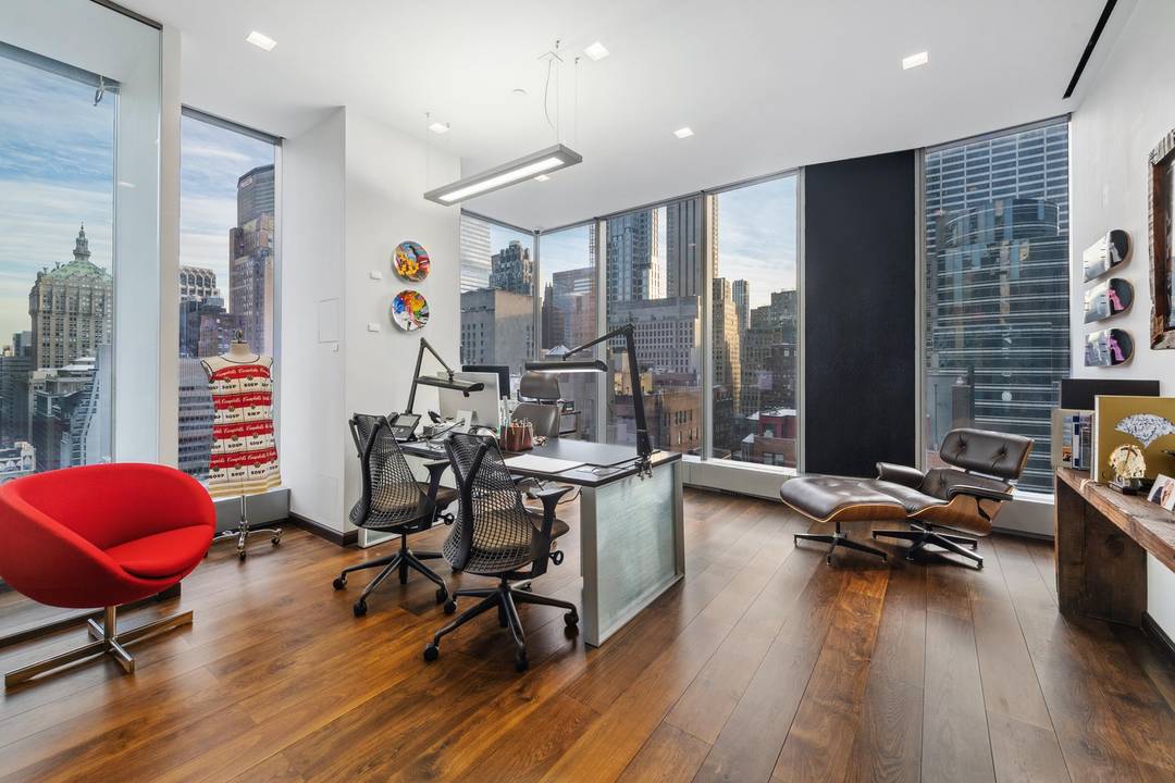 Situated in the heart of Manhattan's renowned Diamond District, the office condominium at the Gem Tower, 50 West 47th Street, is a premier Class A office space designed to meet ...