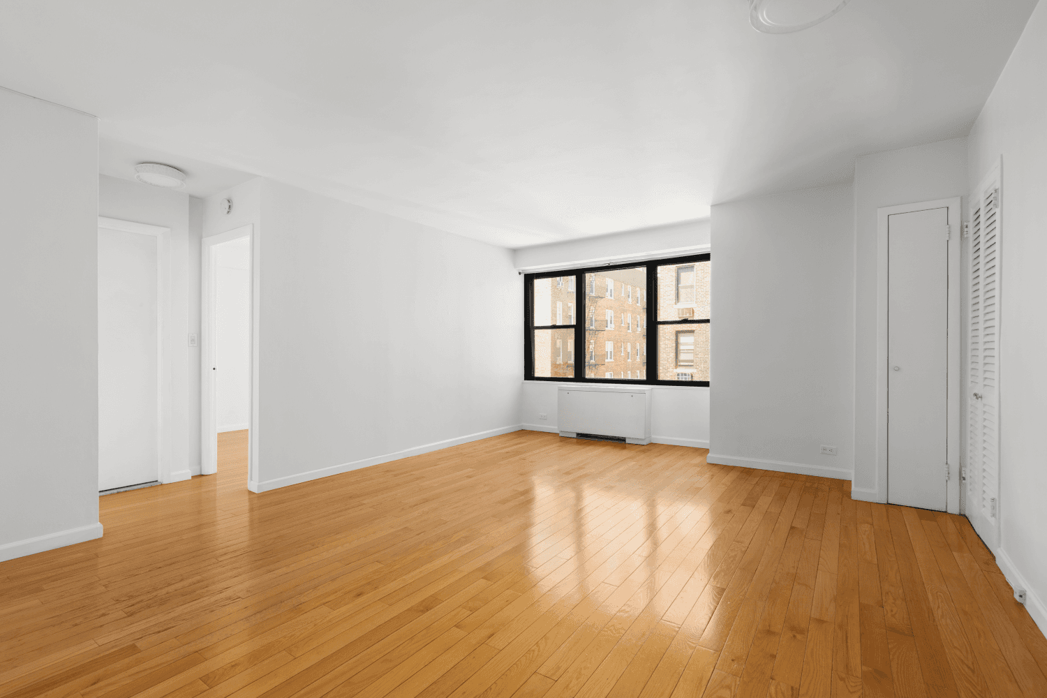 Welcome to 120 East 90th Street, Apt 8H a charming, sun filled one bedroom, one bathroom home in the highly sought after Carnegie Hill neighborhood.