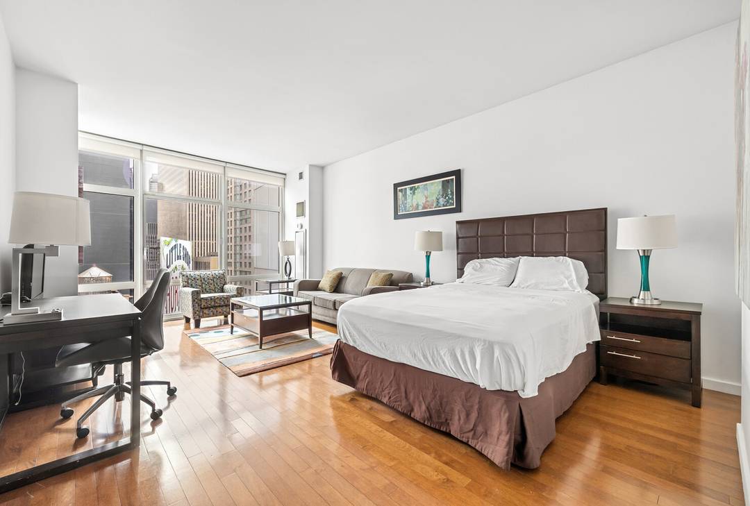 Welcome to Residence 19F at 1600 Broadway A Contemporary Sanctuary in the Heart of Midtown Manhattan Discover the perfect blend of style, comfort, and convenience in this beautifully designed 592 ...
