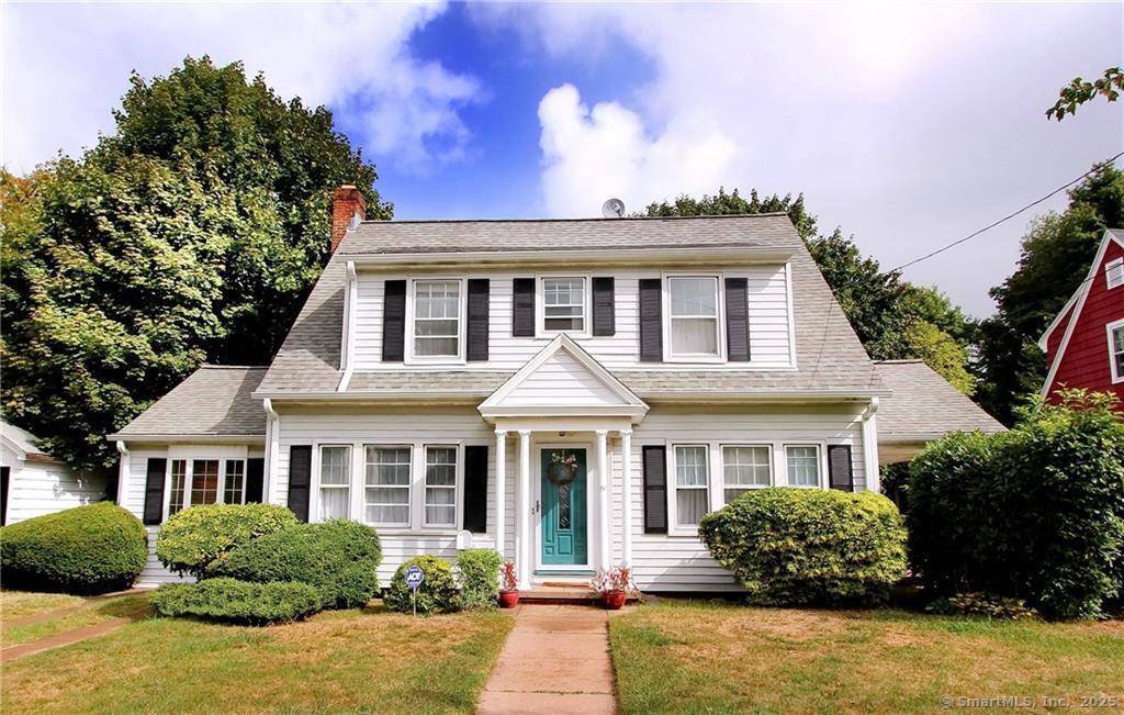 Welcome to 159 Hemlock Road in the desirable Westville neighborhood of New Haven !
