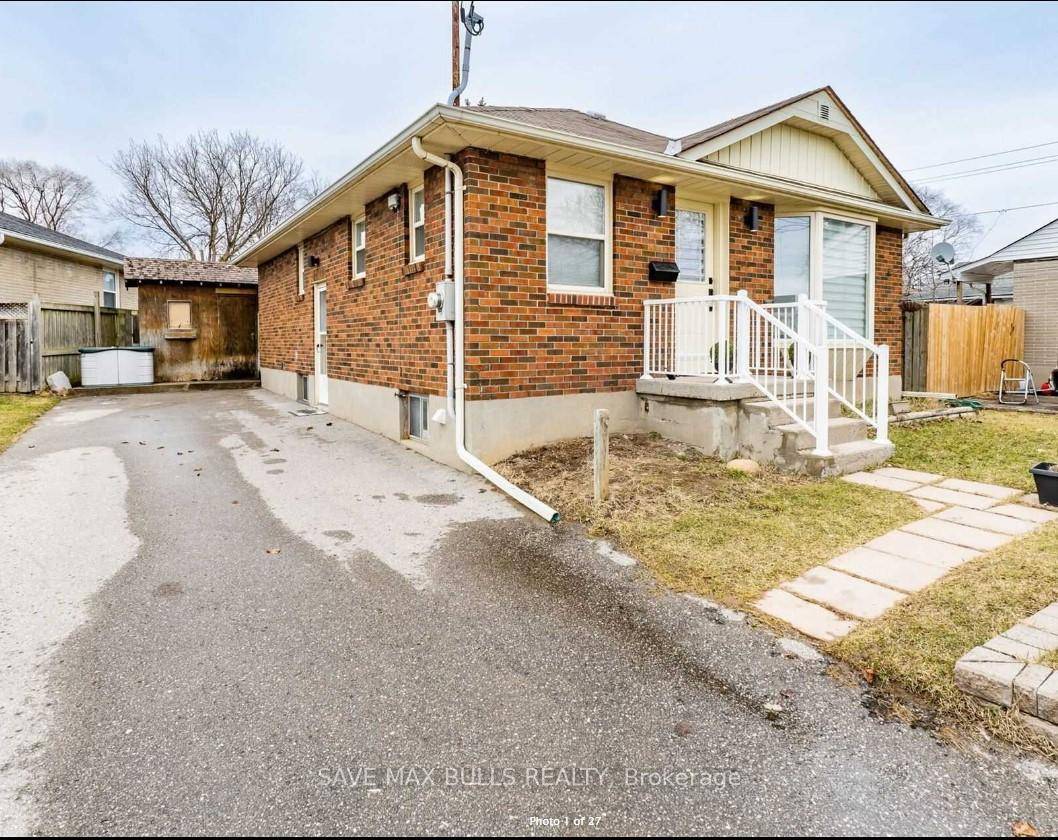 Newly Built 1 Bedroom amp ; 1 Bathroom Basement Apartment With Separate Entrance.