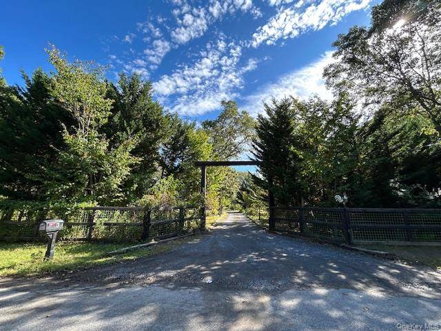 Opportunity awaits this 2.