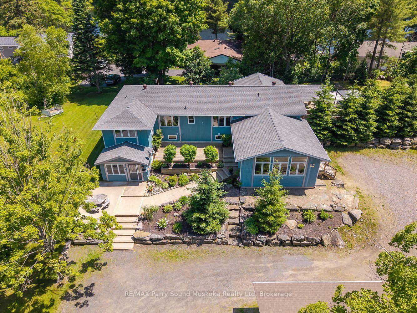 Welcome to 9 Addie Street, situated on a double wide immaculately landscaped mature lot with plenty of space throughout this impressive property and river views.