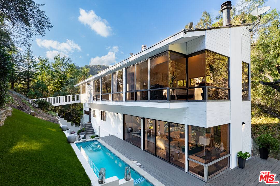 2350   Benedict Canyon Dr 4BR Beverly Hills Post Office | B.H.P.O. La