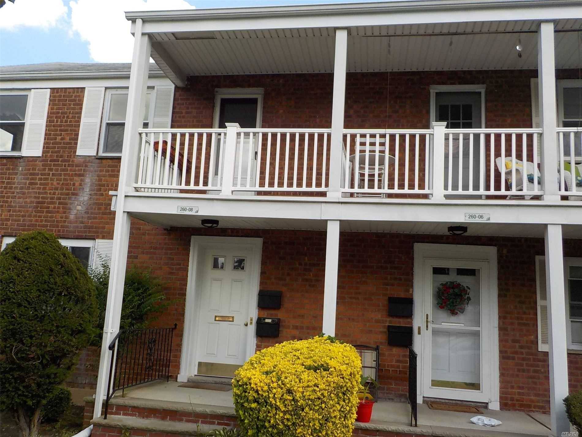 1BR A Upper full corner with covered terrace, Totally renovated cherrywood kitchen, stainless appliances, Full tiled bath, Staircase to semi finished attic, One of a kind, must see !