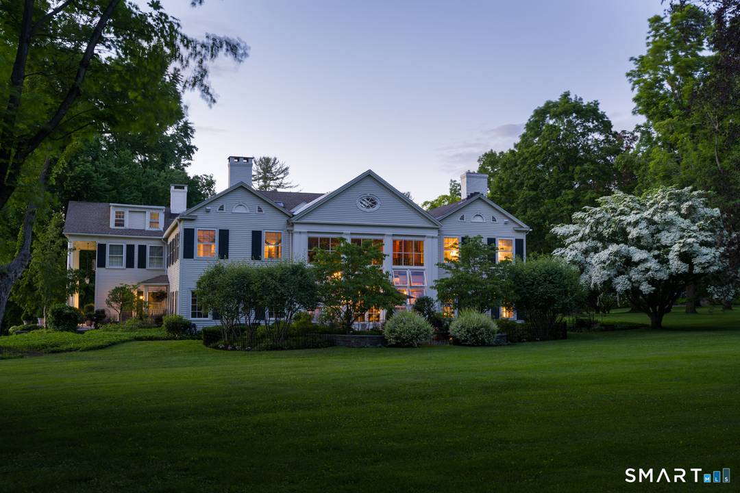 This exceptional residence, one of Sharon's most historic properties, occupies much of the original 1812 Georgian mansion, home to a notable family, including William F.