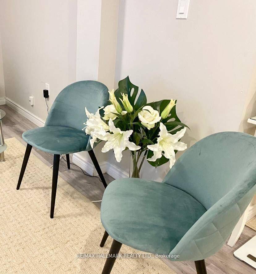 Bright and spacious One bedroom plus den basement available for rent in heart of Richmond Hill.