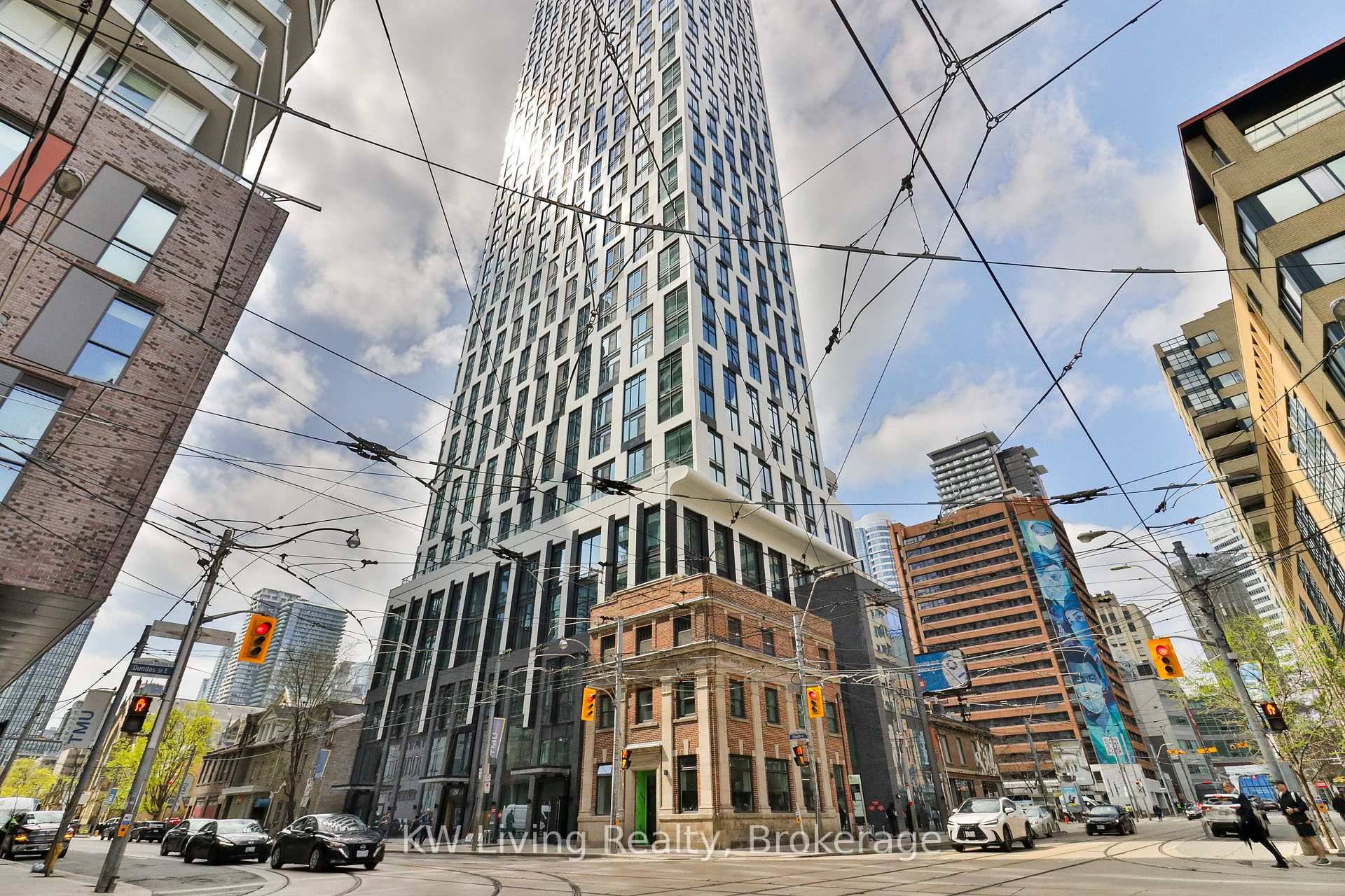 Gorgeous Brand new 1 plus den unit by Centre Court in the heart of Downtown.