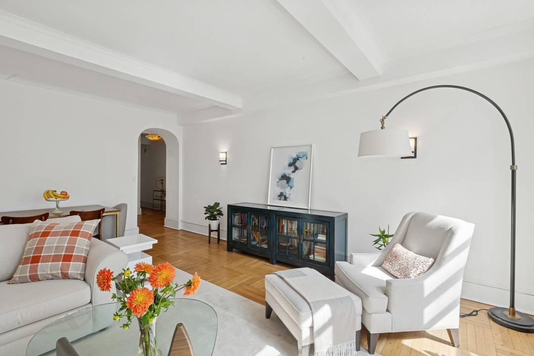 Huge, sunny 1 bedroom Coop on the UWS.